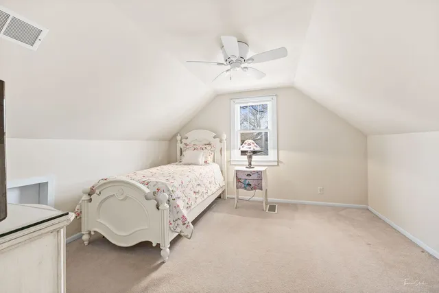 $2,650 | 1901 Curtiss Street, Downers Grove, IL 60515