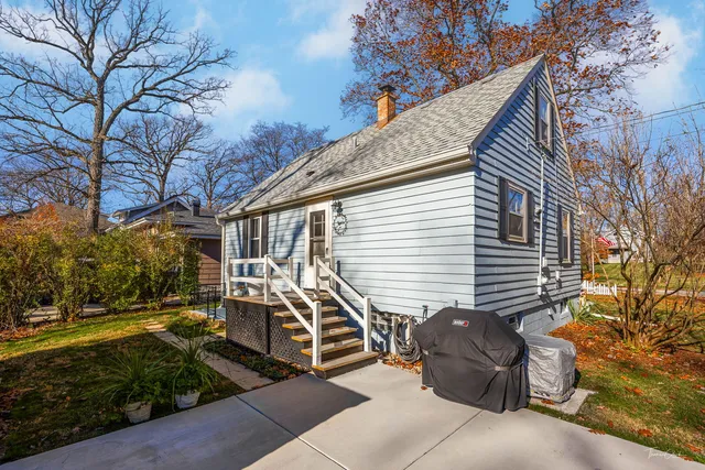 $2,650 | 1901 Curtiss Street, Downers Grove, IL 60515