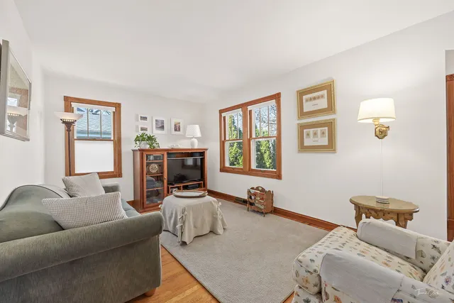 $2,650 | 1901 Curtiss Street, Downers Grove, IL 60515