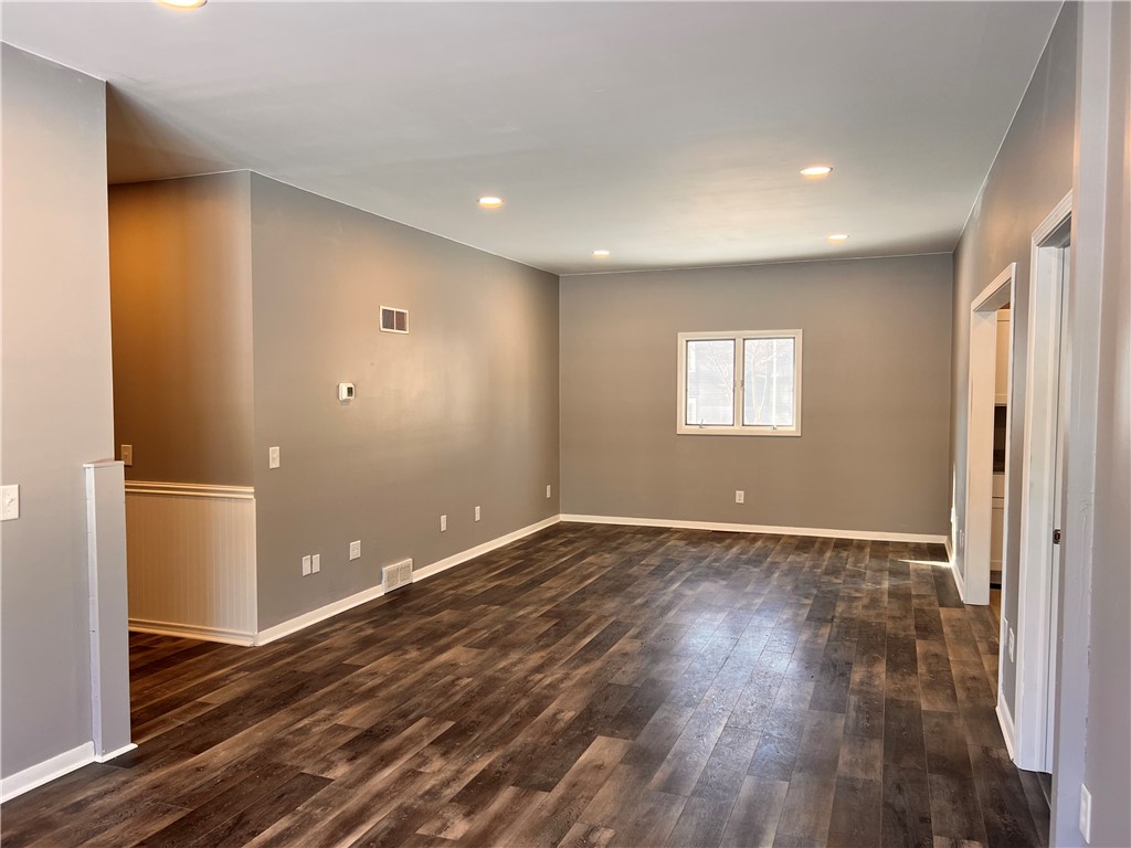 605 Mason Street Arcadia, NY 14513 - Photo 6 of 18