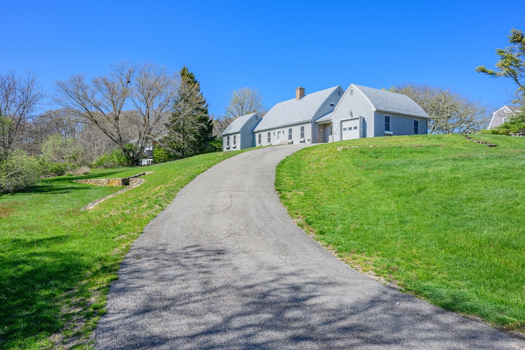 181 Elliott Road Centerville, MA 02632 - Photo 3 of 42 Gallery Image 3