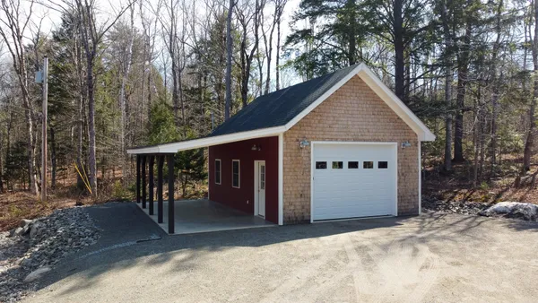 $575,000 | 454 Stanhope Mill Road, Lincoln, ME 04457