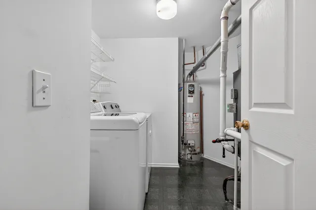 $319,900 | 1643 Colfax Court, Unit 4, Bartlett, IL 60103