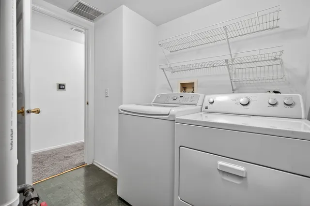 $319,900 | 1643 Colfax Court, Unit 4, Bartlett, IL 60103