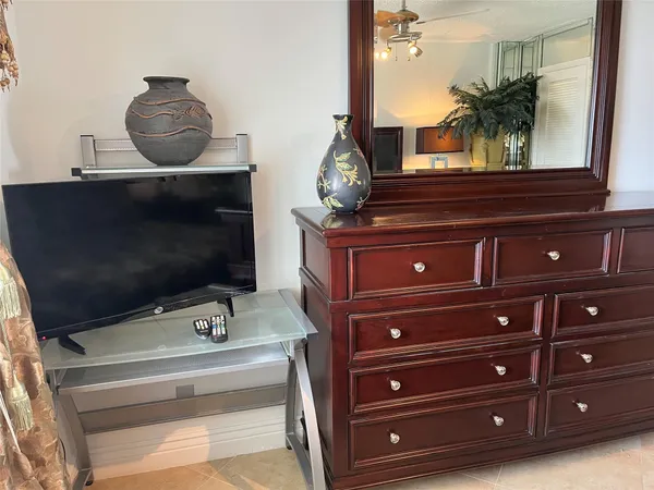 $2,350 | 201 North Ocean Boulevard, Unit 1106, Pompano Beach, FL 33062