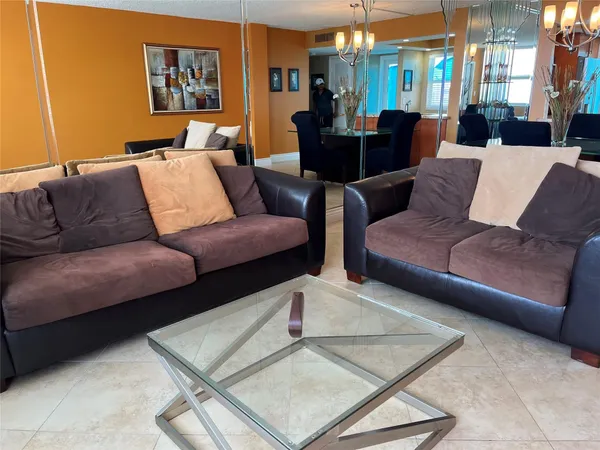 $2,350 | 201 North Ocean Boulevard, Unit 1106, Pompano Beach, FL 33062