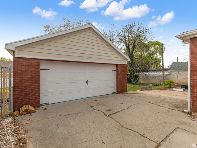 935 North 400 East Bountiful, UT 84010 - Photo 23 of 32