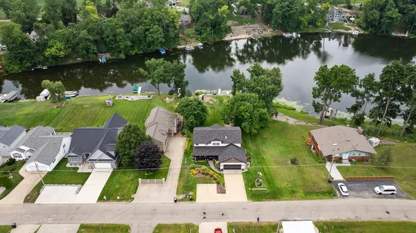 $644,900 | 10740 Emerald Drive, Cement City, MI 49233