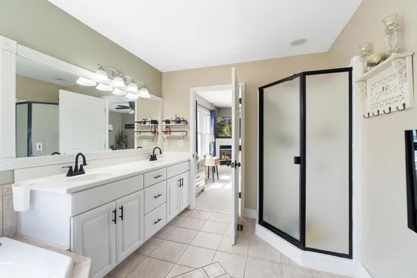 $644,900 | 10740 Emerald Drive, Cement City, MI 49233