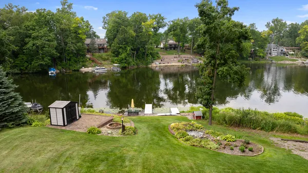 $644,900 | 10740 Emerald Drive, Cement City, MI 49233
