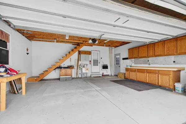 $644,900 | 10740 Emerald Drive, Cement City, MI 49233