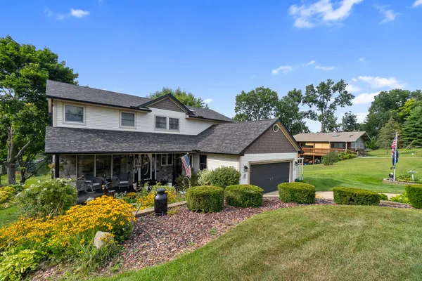 $644,900 | 10740 Emerald Drive, Cement City, MI 49233