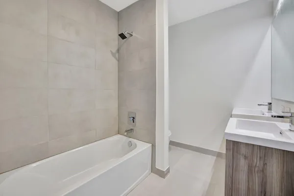 $4,000 | 4208 Northeast 7th Terrace, Oakland Park, FL 33334