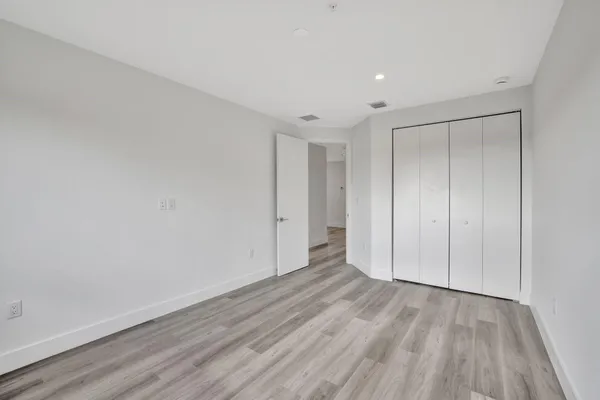 $4,000 | 4208 Northeast 7th Terrace, Oakland Park, FL 33334