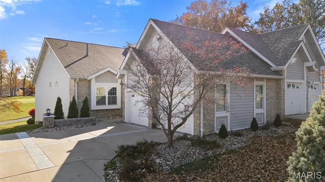 $525,000 | 149 Shaelah Court, Weldon Spring, MO 63304