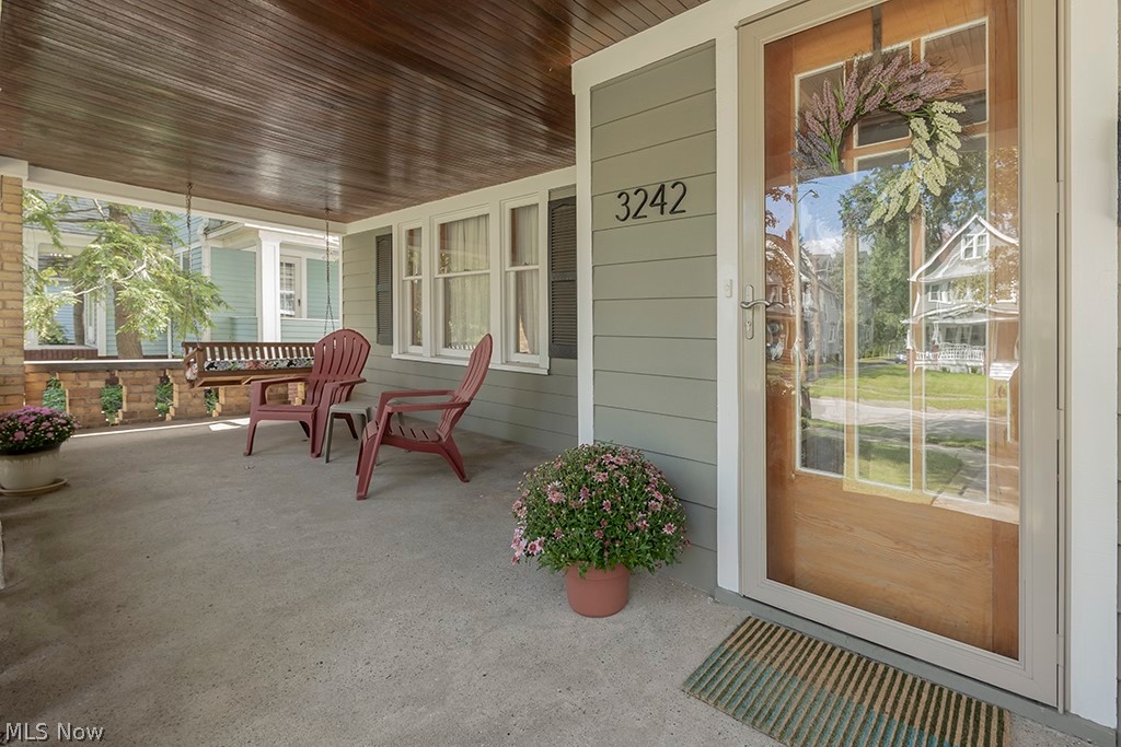 3242 Ormond Road Cleveland, OH 44118 - Photo 3 of 30 Gallery Image 3