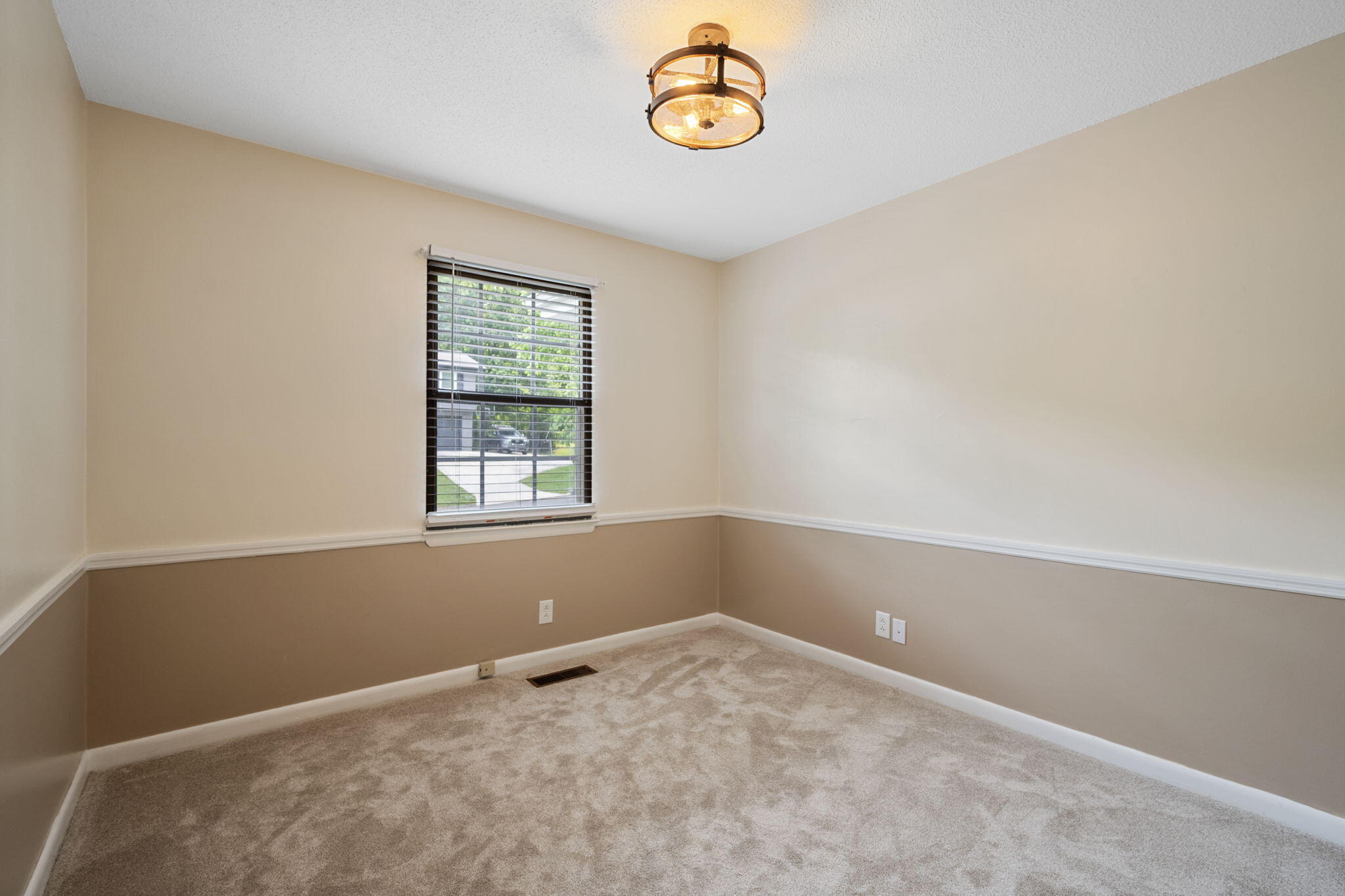 8326 Middle Road Ooltewah, TN 37363 - Photo 16 of 29 13-web-or-mls-DSC_8603-85