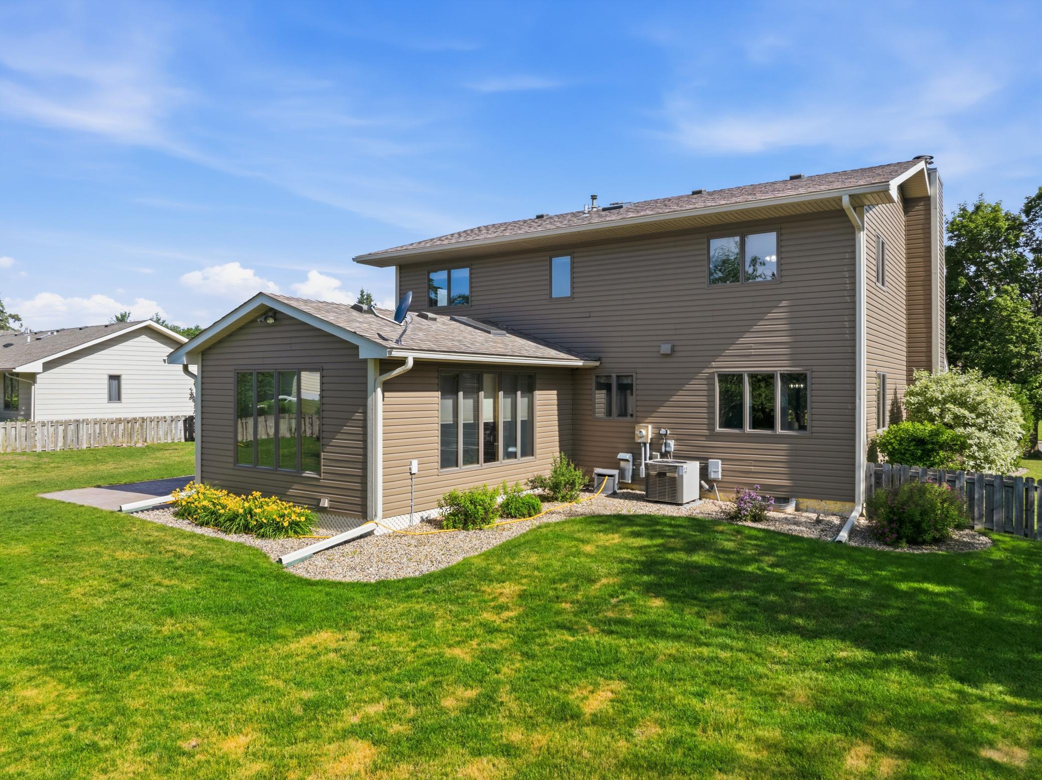 1203 22nd Avenue Southwest Austin, MN 55912 - Photo 37 of 43