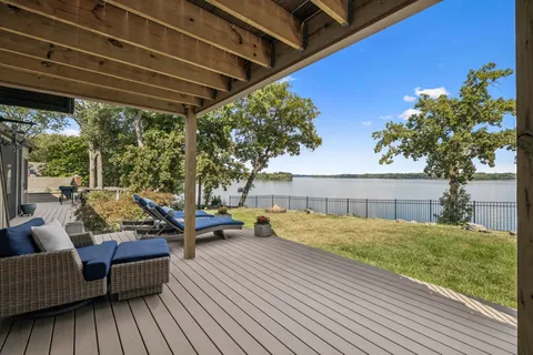 $1,890,000 | 220 Waterview Drive, Hendersonville, TN 37075