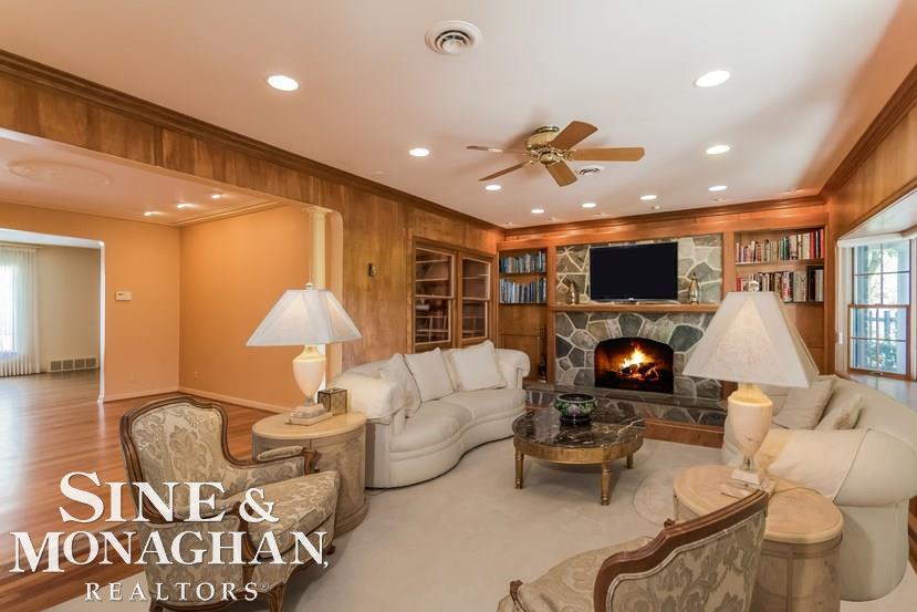 21 Hawthorne Road Grosse Pointe Shores, MI 48236 - Photo 9 of 80