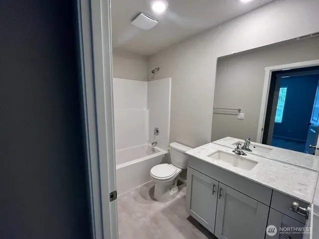 $2,600 | 2114 Trailside Drive Northeast, Olympia, WA 98506