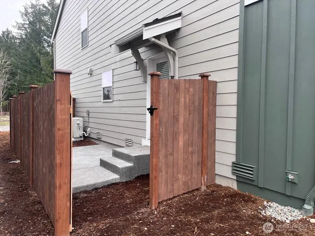 $2,600 | 2114 Trailside Drive Northeast, Olympia, WA 98506