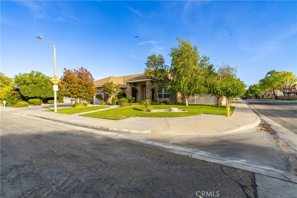 2738 Parton Circle Lancaster, CA 93536 - Photo 69 of 70