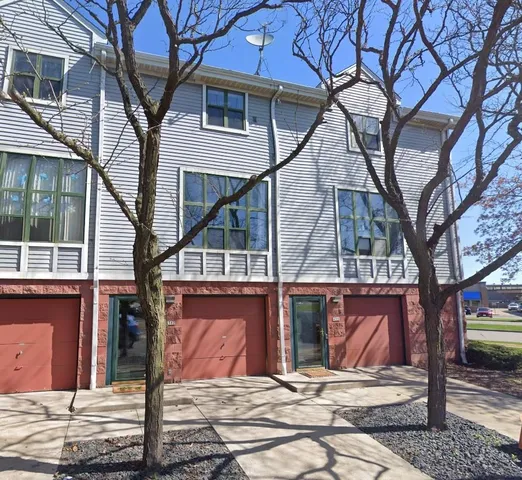 $220,000 | 4502 West Westchester Square, Unit 3, Milwaukee, WI 53214