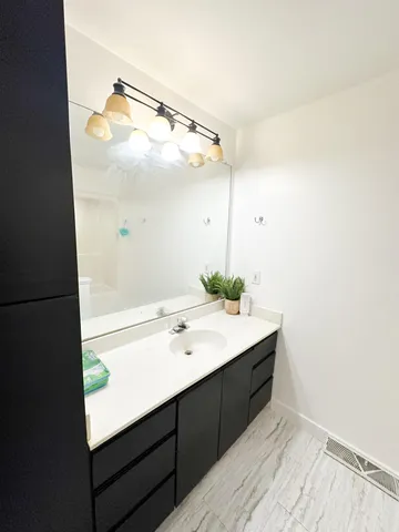 $220,000 | 4502 West Westchester Square, Unit 3, Milwaukee, WI 53214