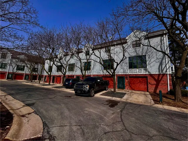 $220,000 | 4502 West Westchester Square, Unit 3, Milwaukee, WI 53214