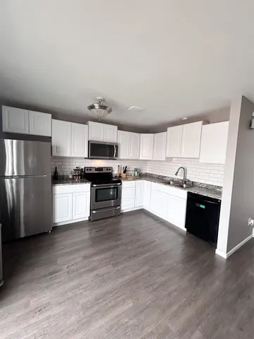 $220,000 | 4502 West Westchester Square, Unit 3, Milwaukee, WI 53214