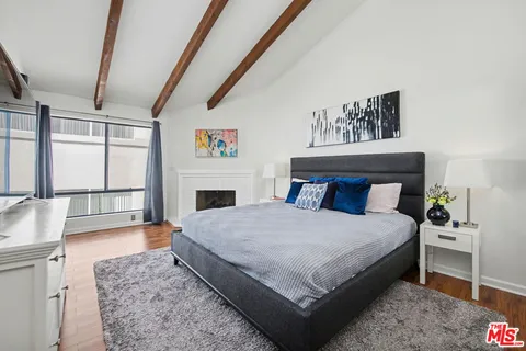 $945,000 | 1250 Amherst Avenue, Unit 302, Los Angeles, CA 90025
