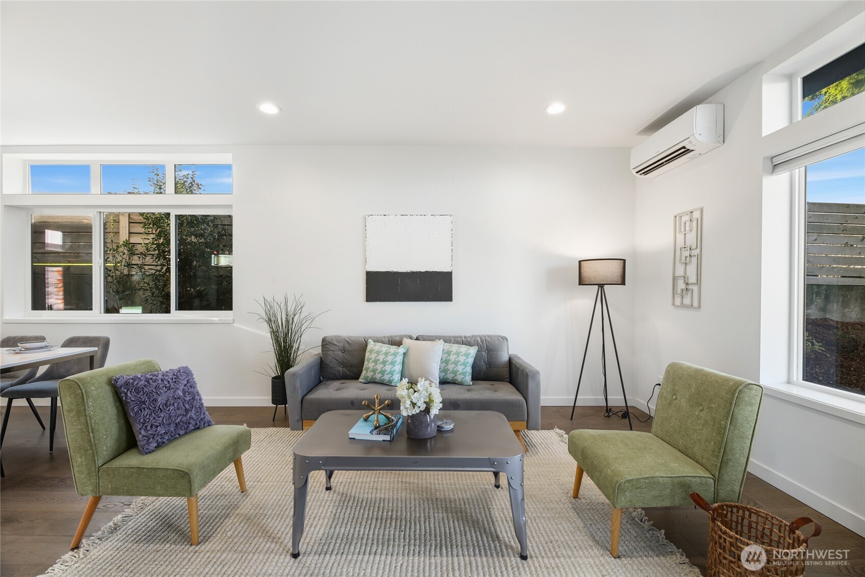 6712 36th Avenue Southwest Seattle, WA 98126 - Photo 5 of 26