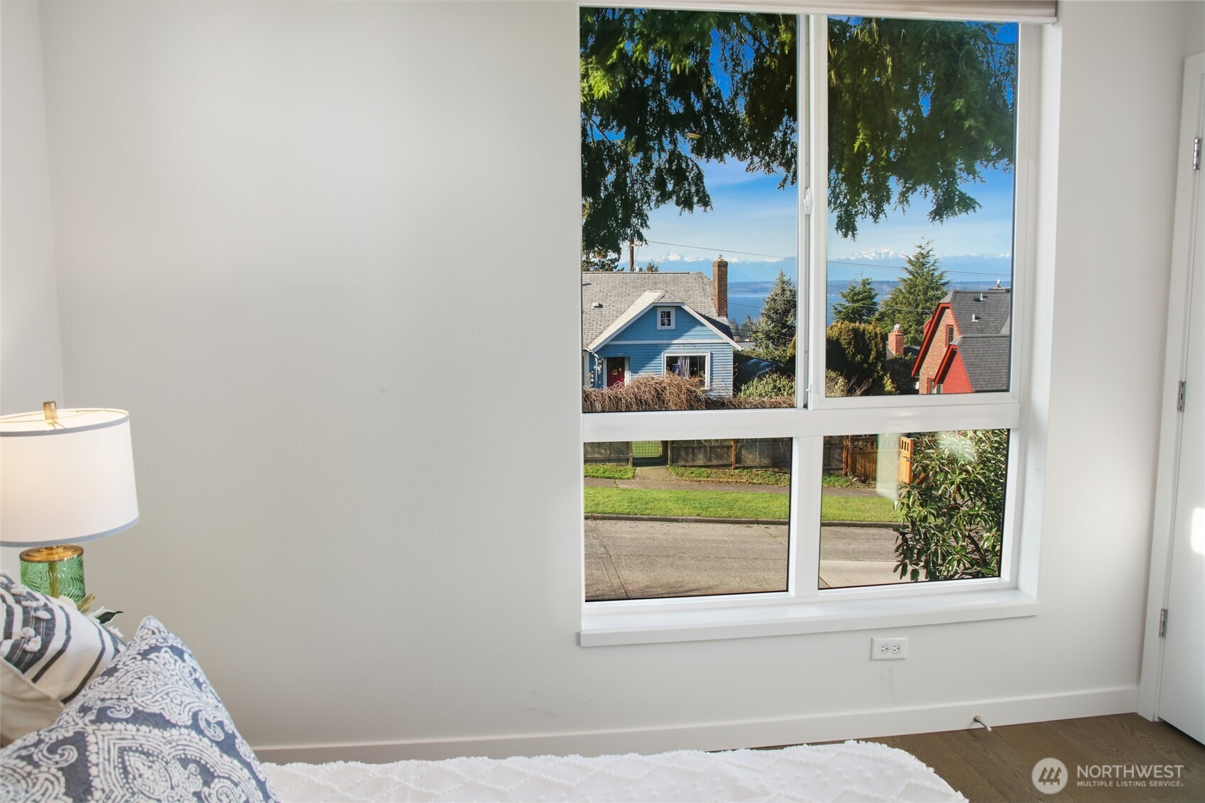 6712 36th Avenue Southwest Seattle, WA 98126 - Photo 10 of 26