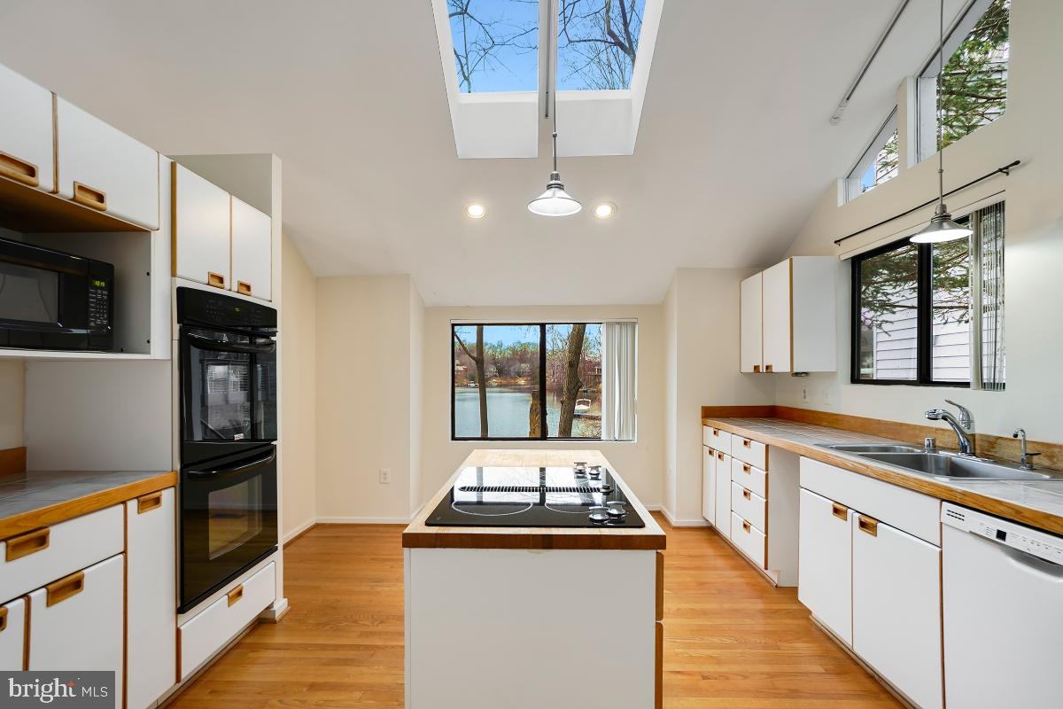 2259 Compass Point Lane Reston, VA 20191 - Photo 20 of 58