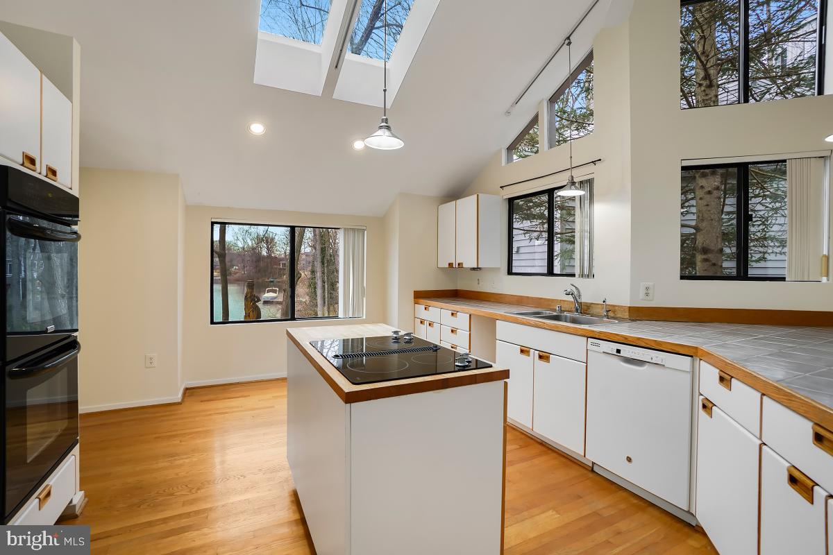 2259 Compass Point Lane Reston, VA 20191 - Photo 21 of 58