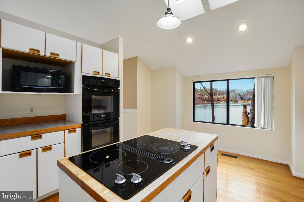 2259 Compass Point Lane Reston, VA 20191 - Photo 22 of 58