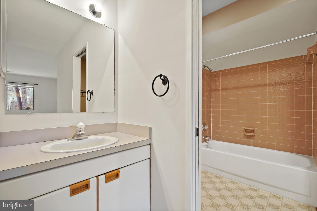 2259 Compass Point Lane Reston, VA 20191 - Photo 45 of 58