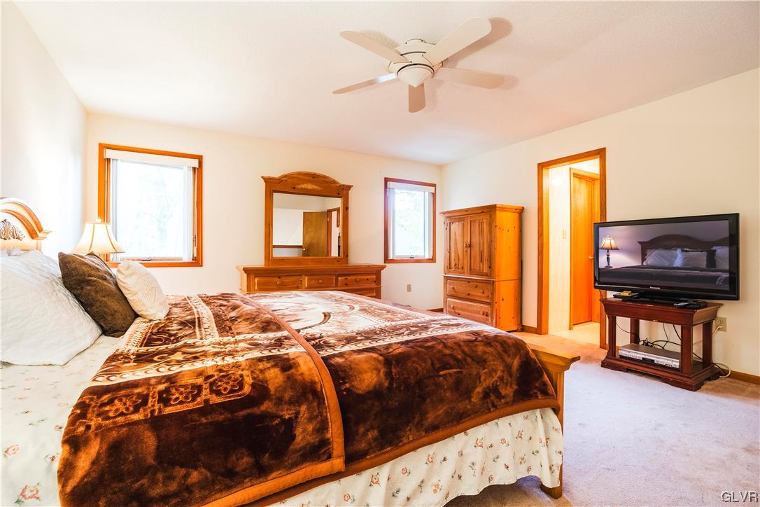 122 Ravenhill Road Tamiment, PA 18371 - Photo 26 of 45 Gallery Image 26