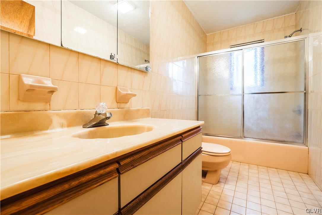 122 Ravenhill Road Tamiment, PA 18371 - Photo 35 of 45 Gallery Image 35