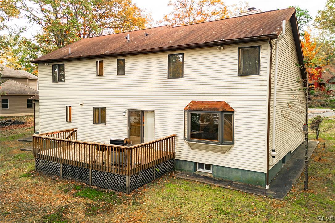 122 Ravenhill Road Tamiment, PA 18371 - Photo 42 of 45 Gallery Image 42