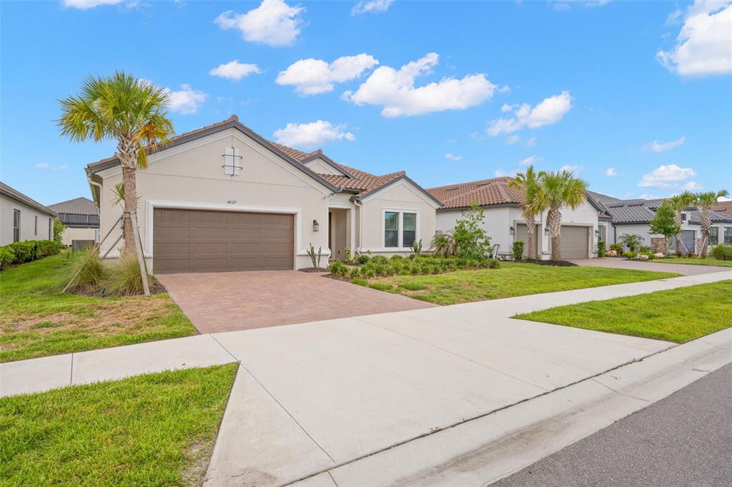 4727 Freccia Loop Wesley Chapel, FL 33543 - Photo 42 of 49