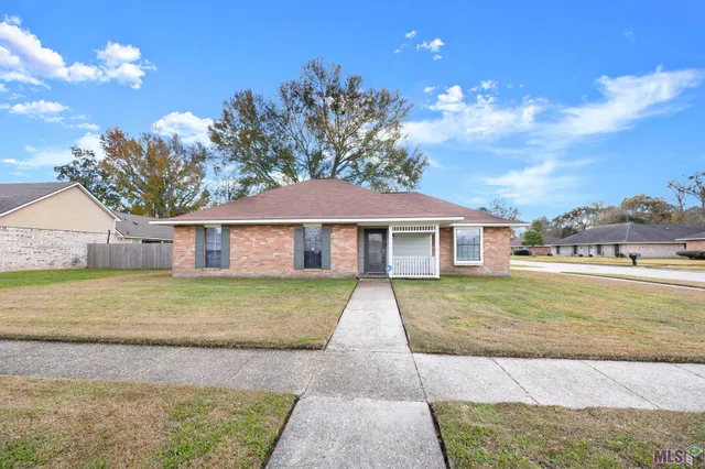 $230,000 | 9722 East Swingalong Avenue, Baton Rouge, LA 70814