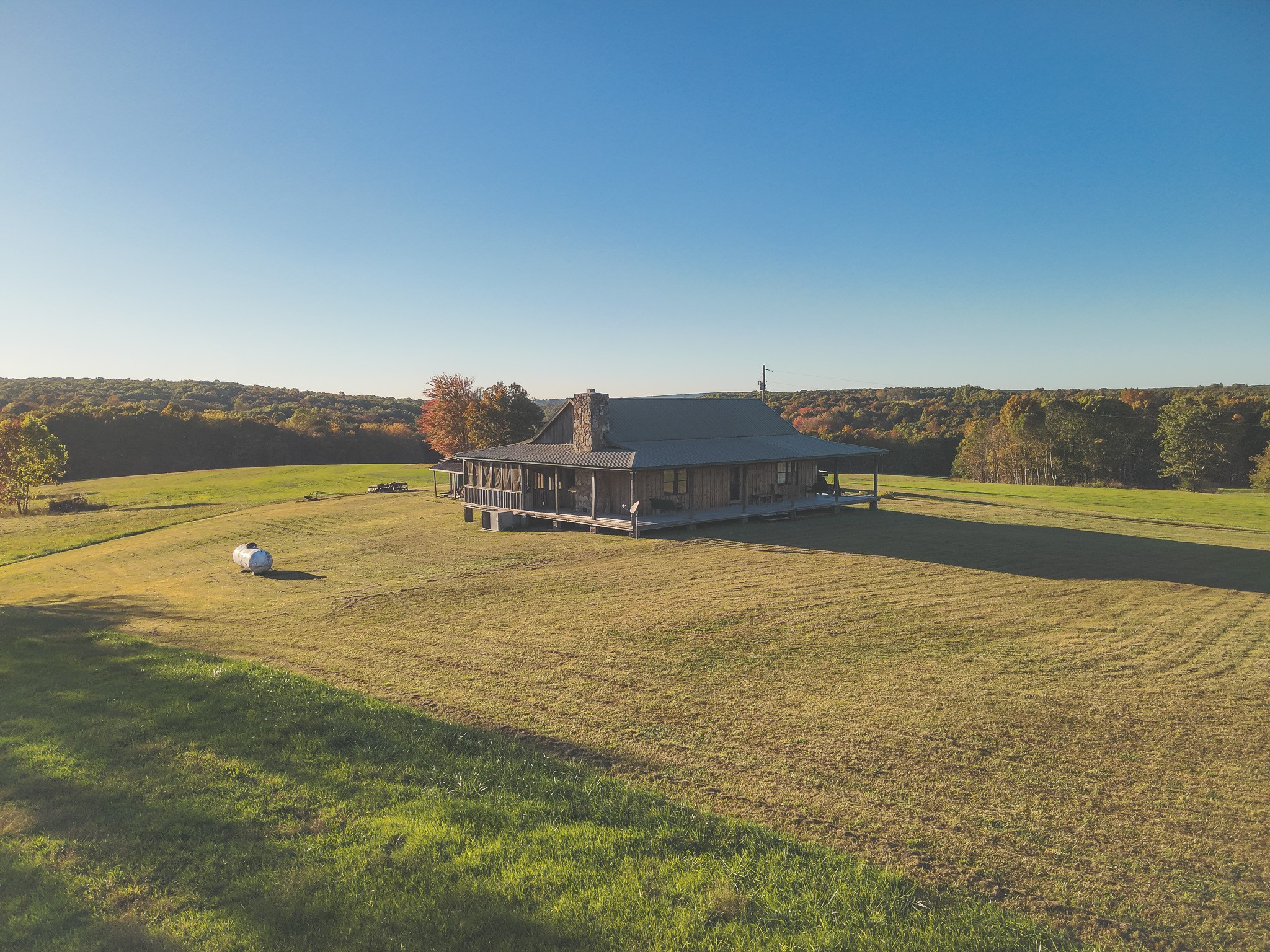 1047 Nelson Harrison Road Evensville, TN 37332 - Photo 3 of 100 a view of a swimming pool with an ocean and mountain view