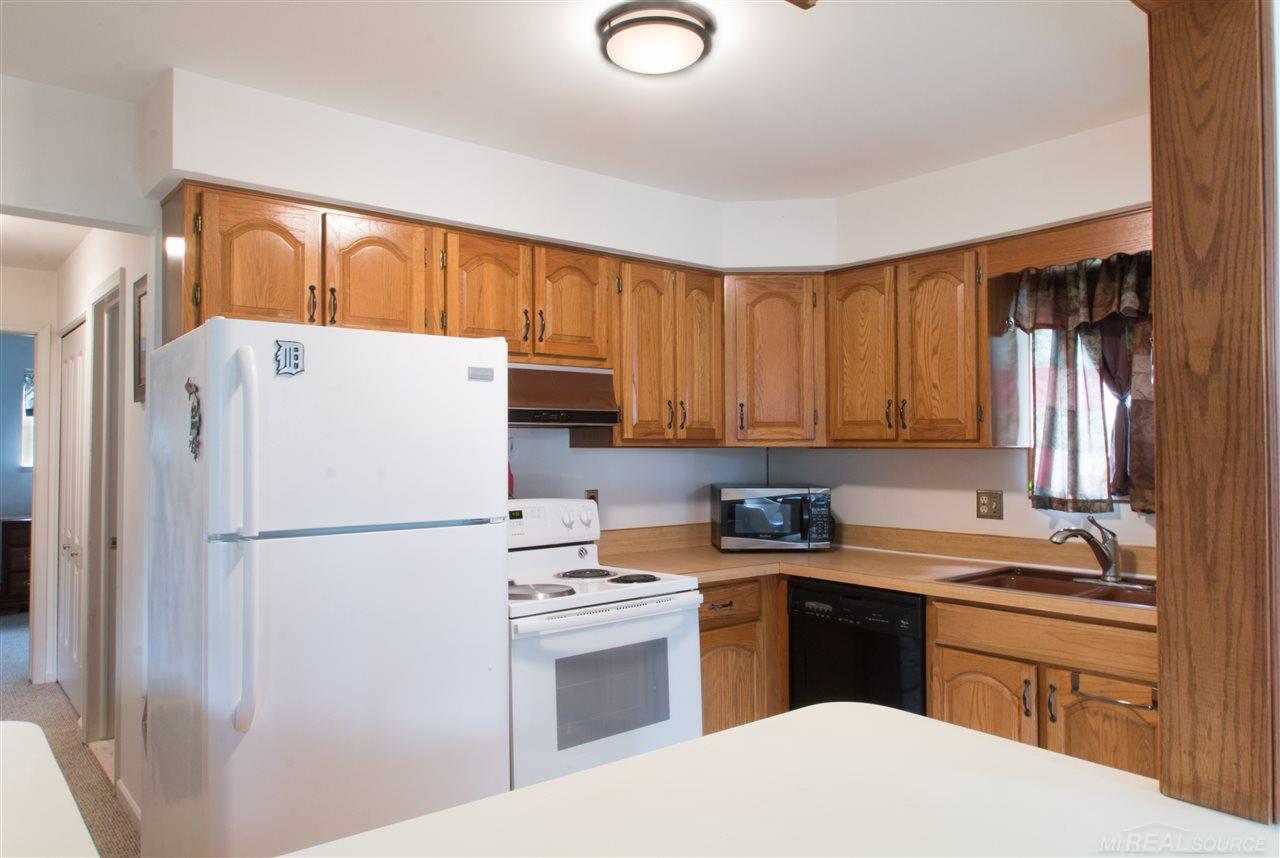 4113 Telegraph Road Bloomfield Hills, MI 48302 - Photo 12 of 22 50018228-11.JPG