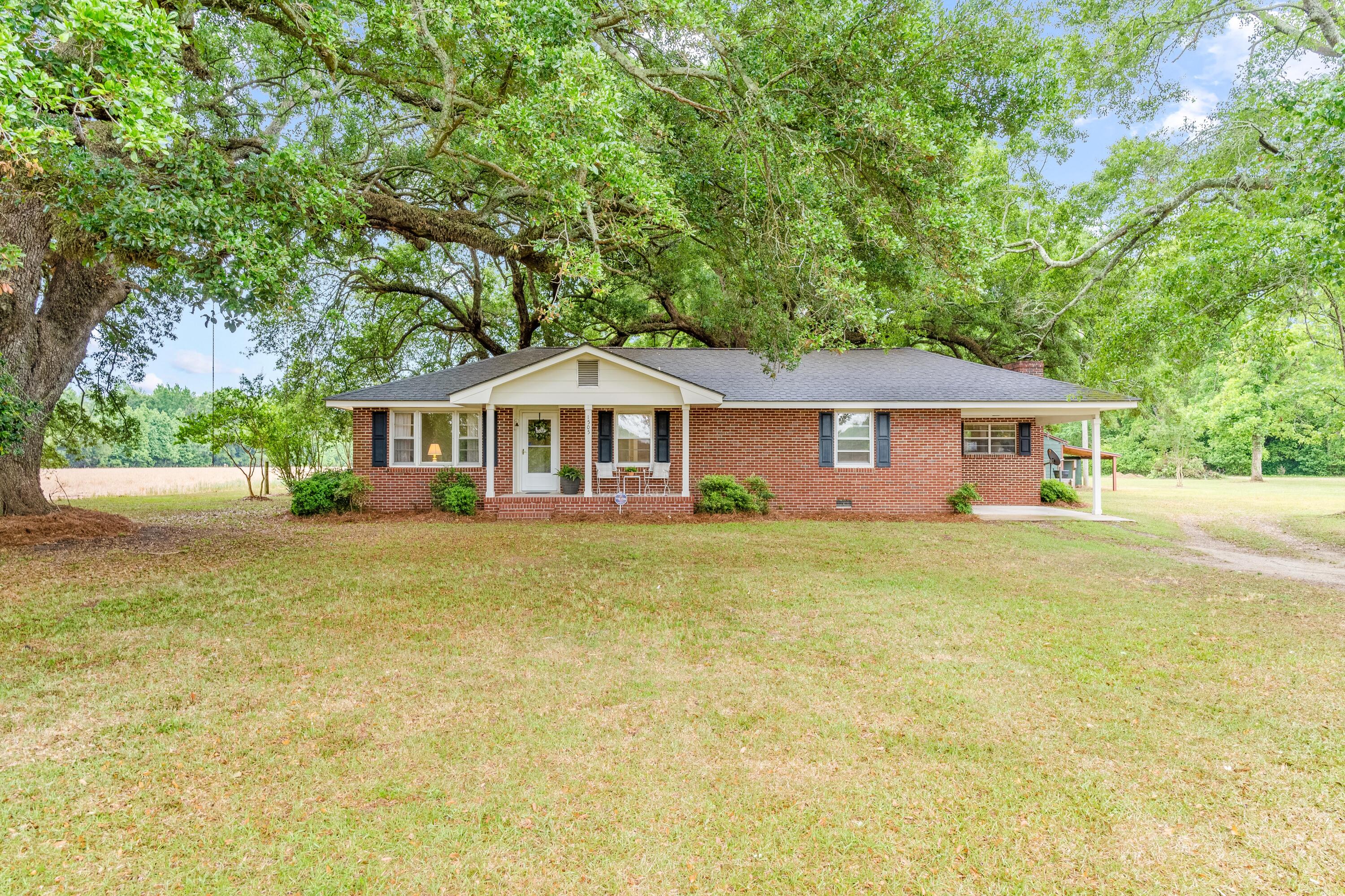 1505 Midway Road Cameron, SC 29030 - Photo 1 of 44 IMG_2634