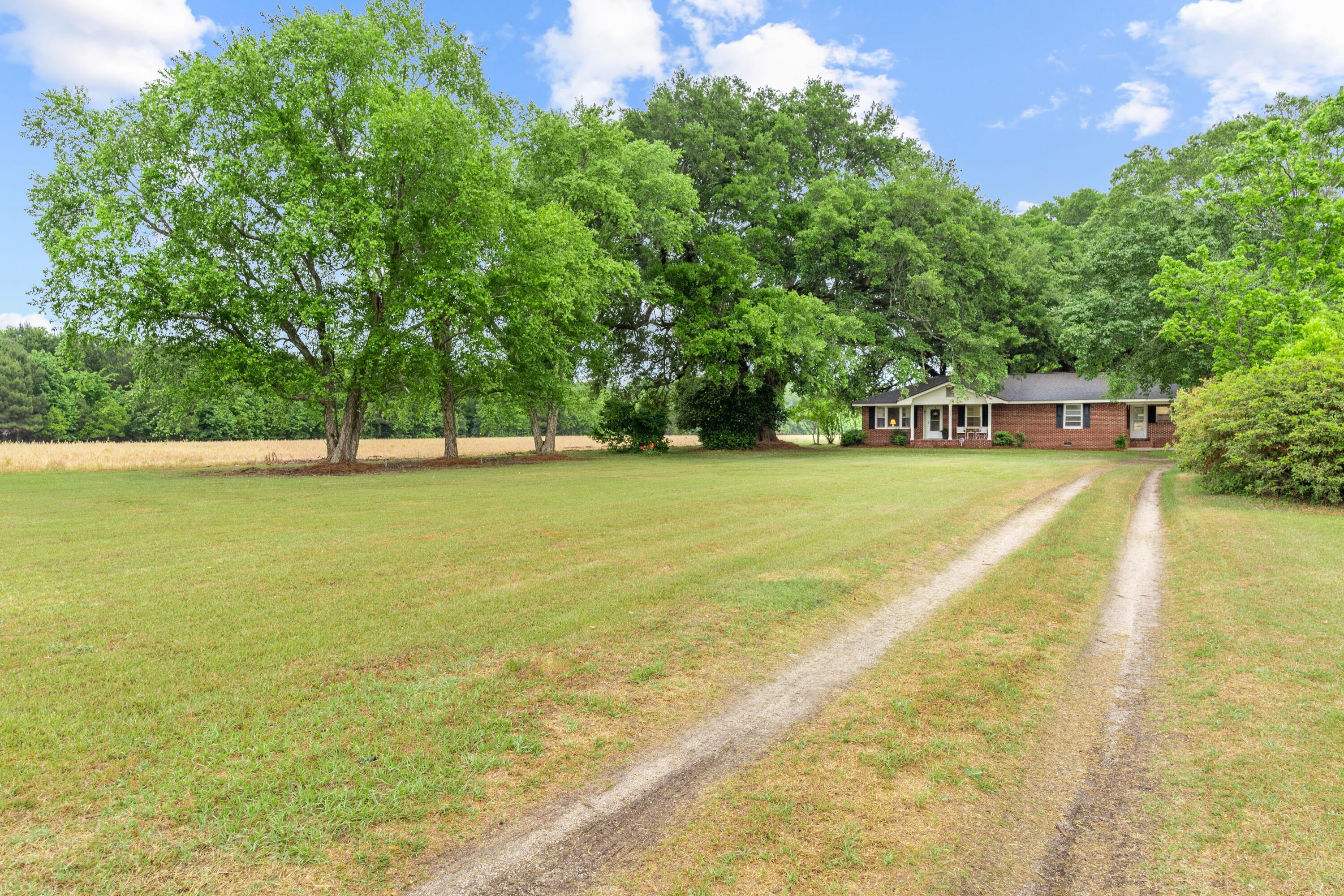 1505 Midway Road Cameron, SC 29030 - Photo 4 of 44 IMG_2635