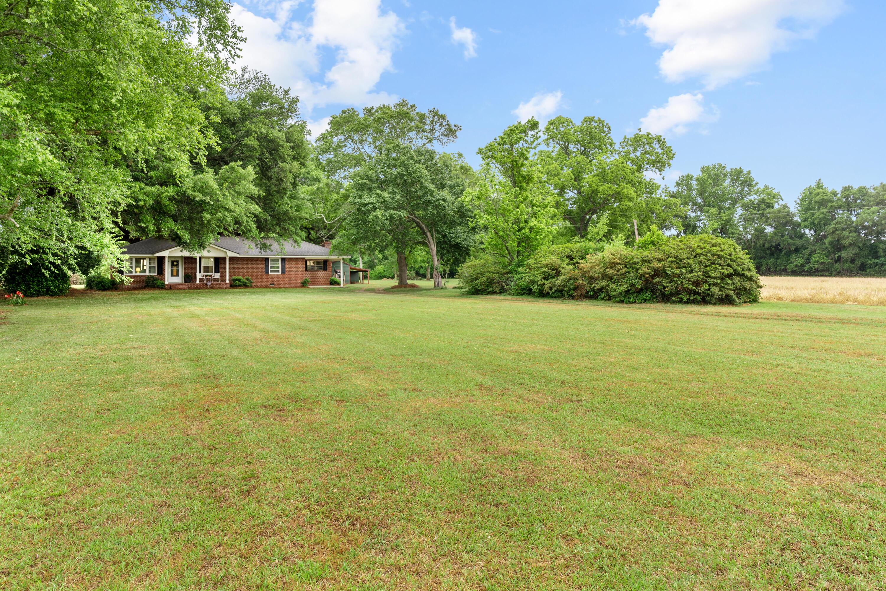 1505 Midway Road Cameron, SC 29030 - Photo 5 of 44 IMG_2636