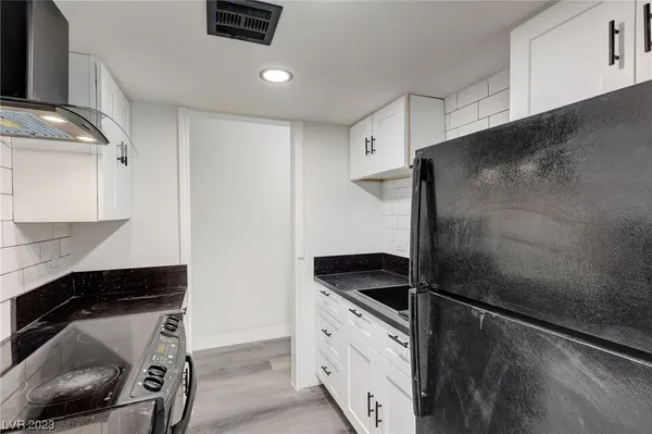 $1,095 | 1922 Fairfield Avenue, Unit 102, Las Vegas, NV 89102