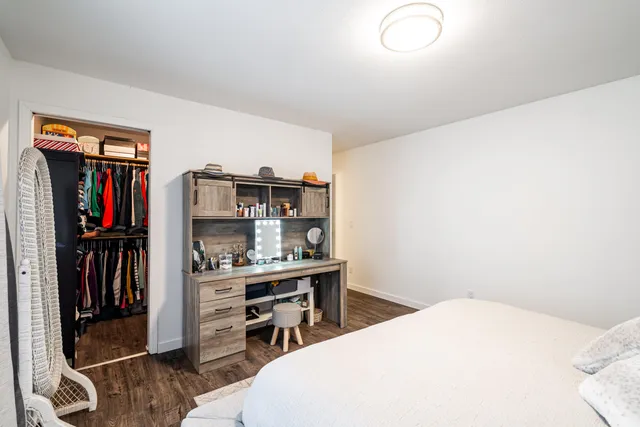 $409,900 | 114 Manor Court, Slinger, WI 53086